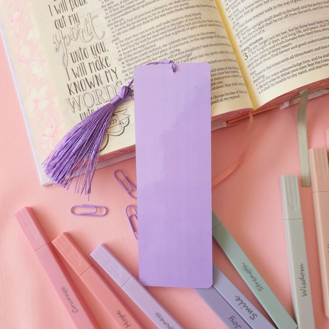 Libros de la Biblia Bookmark - Purple