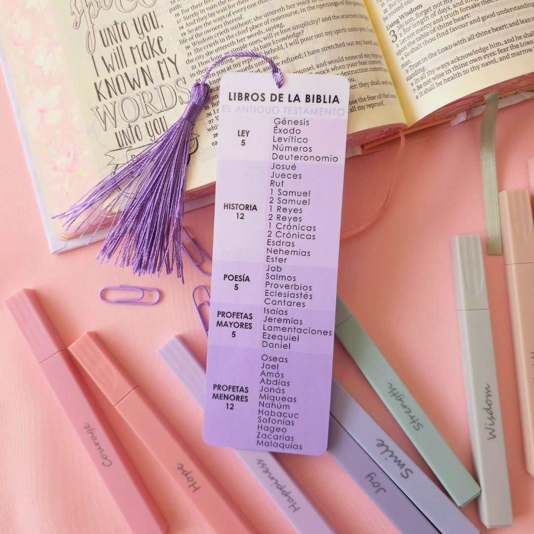Libros de la Biblia Bookmark - Purple