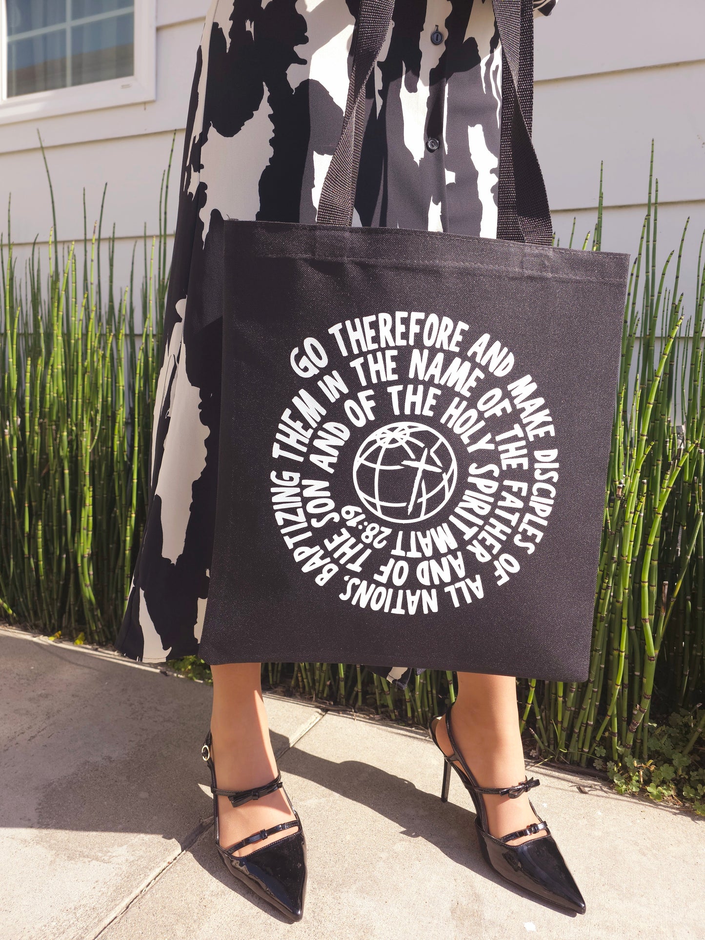 GO MAKE DISCIPLES - Tote Bag